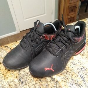 Puma Viz Runner Black Red Low Top Running Shoes Sneakers 377017-02 Men's Sz 8.5